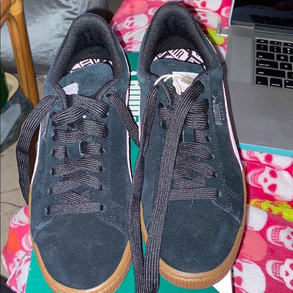 Puma Sneakers